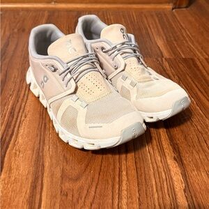 On Cloud 5 Women's Light Pink and Gray Running Shoes